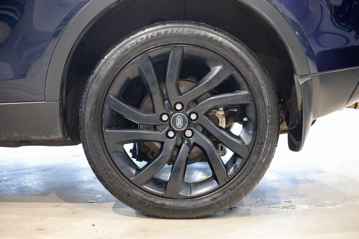 Used Land Rover Discovery Sport 2016 for sale - 76824900: Photo 4