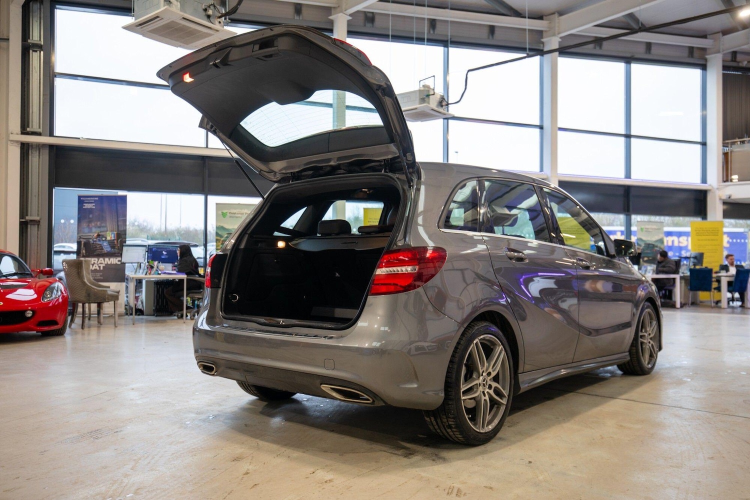 Used Mercedes-Benz B Class 2018 for sale - 77957593: Photo 35