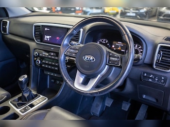 Used Kia Sportage 2020 for sale - 78382520: Photo