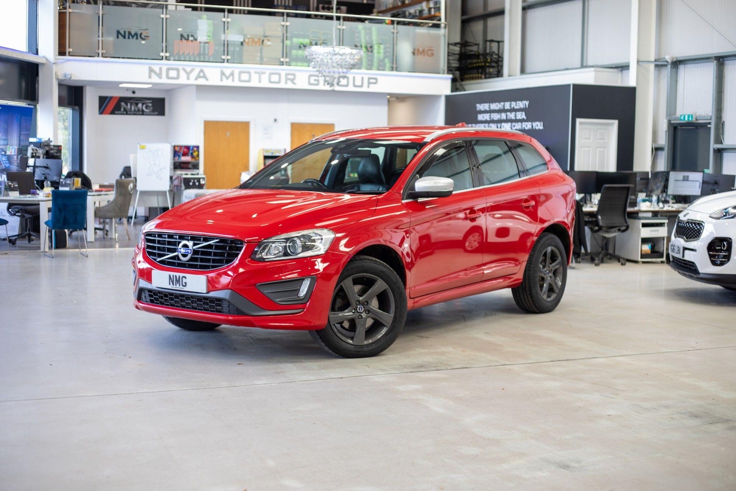 Used Volvo XC60 2015 for sale - 76824988: Photo 1
