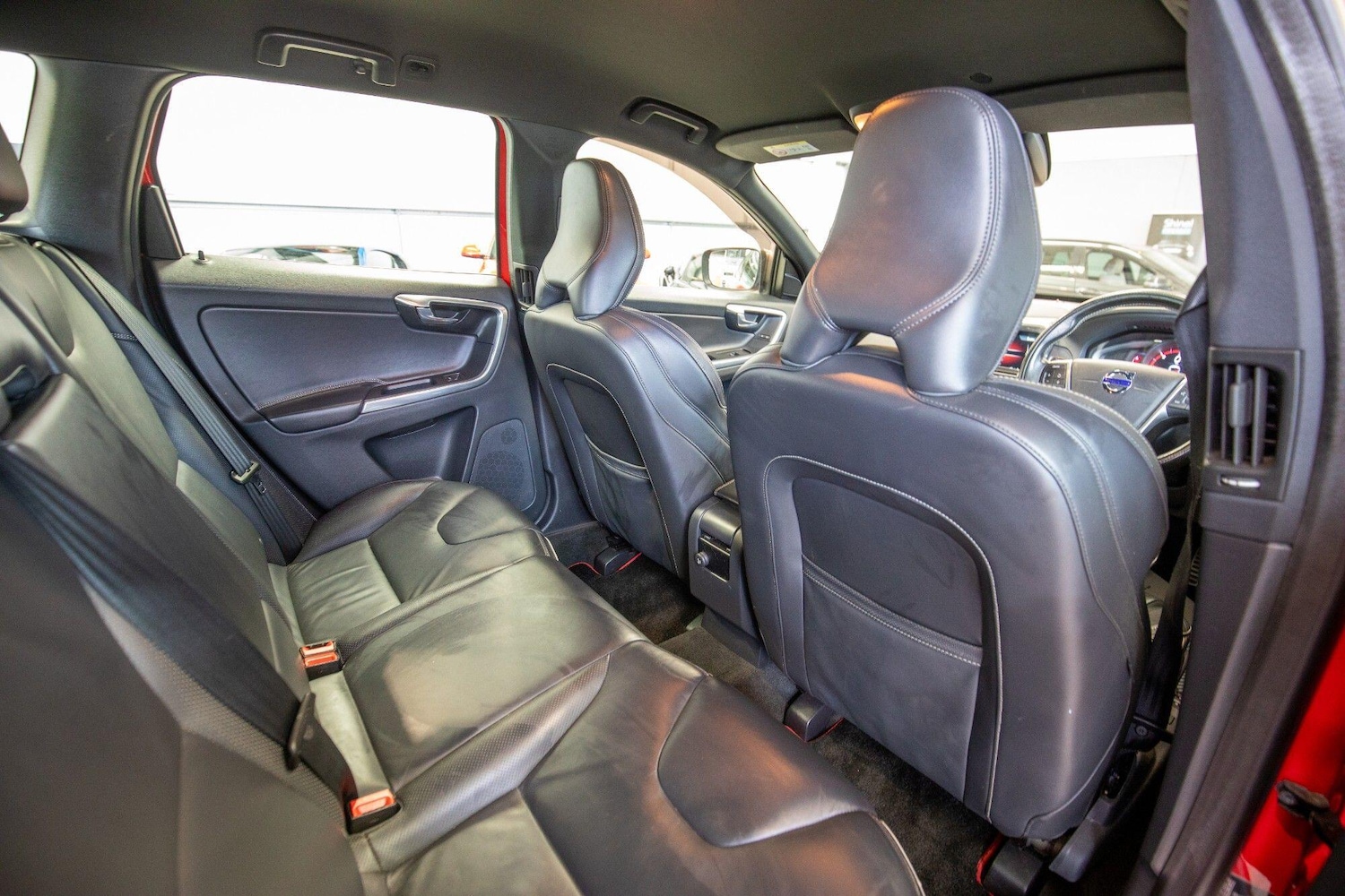 Used Volvo XC60 2015 for sale - 76824988: Photo 13