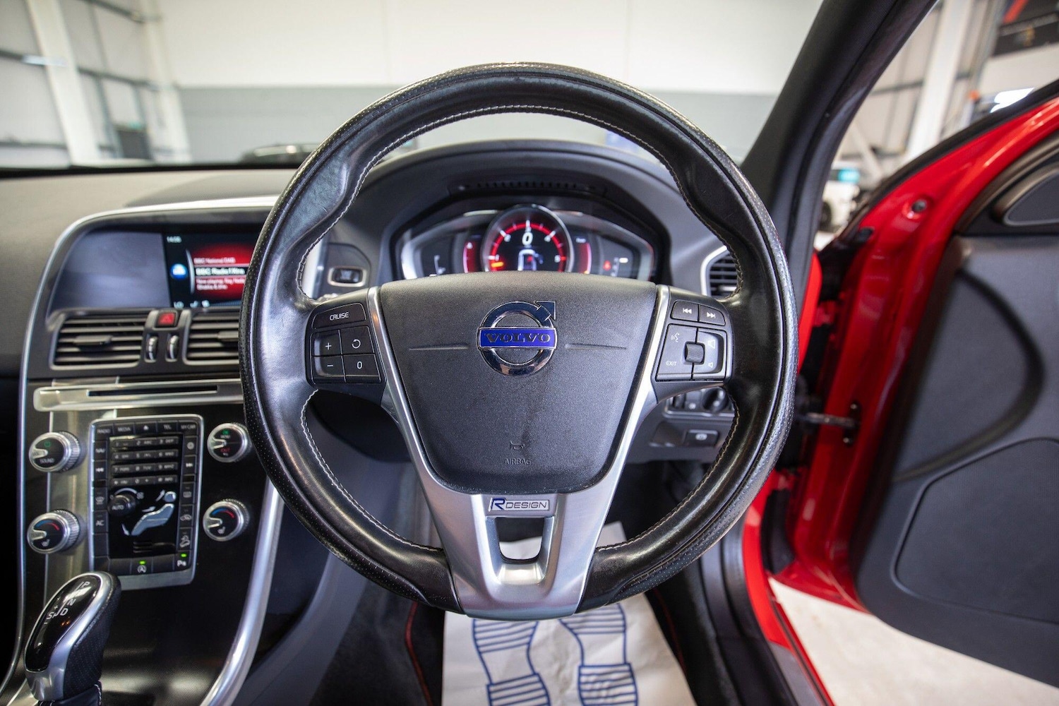 Used Volvo XC60 2015 for sale - 76824988: Photo 20