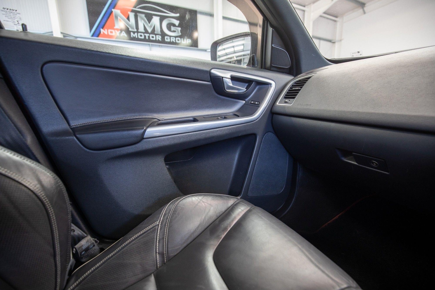 Used Volvo XC60 2015 for sale - 76824988: Photo 28