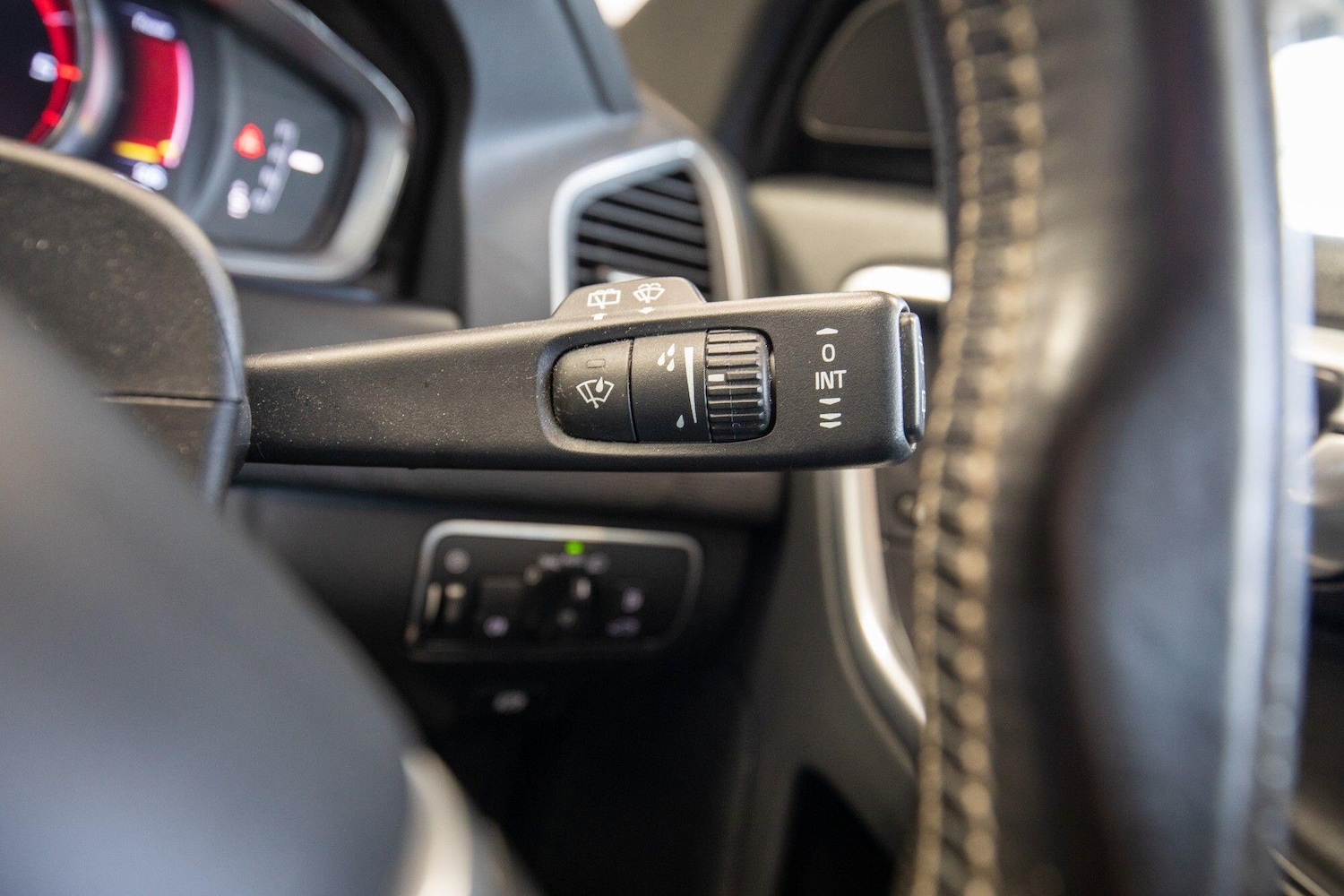 Used Volvo XC60 2015 for sale - 76824988: Photo 31