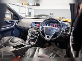 Used Volvo XC60 2015 for sale - 76824988: Photo