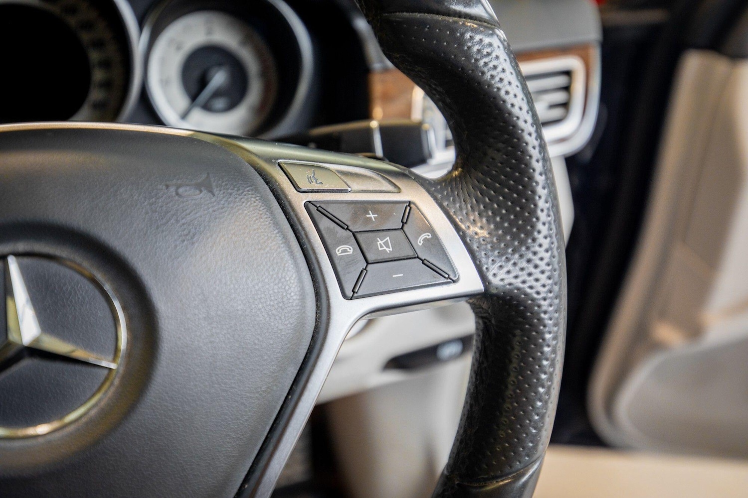 Used Mercedes-Benz E Class 2013 for sale - 77143921: Photo 18