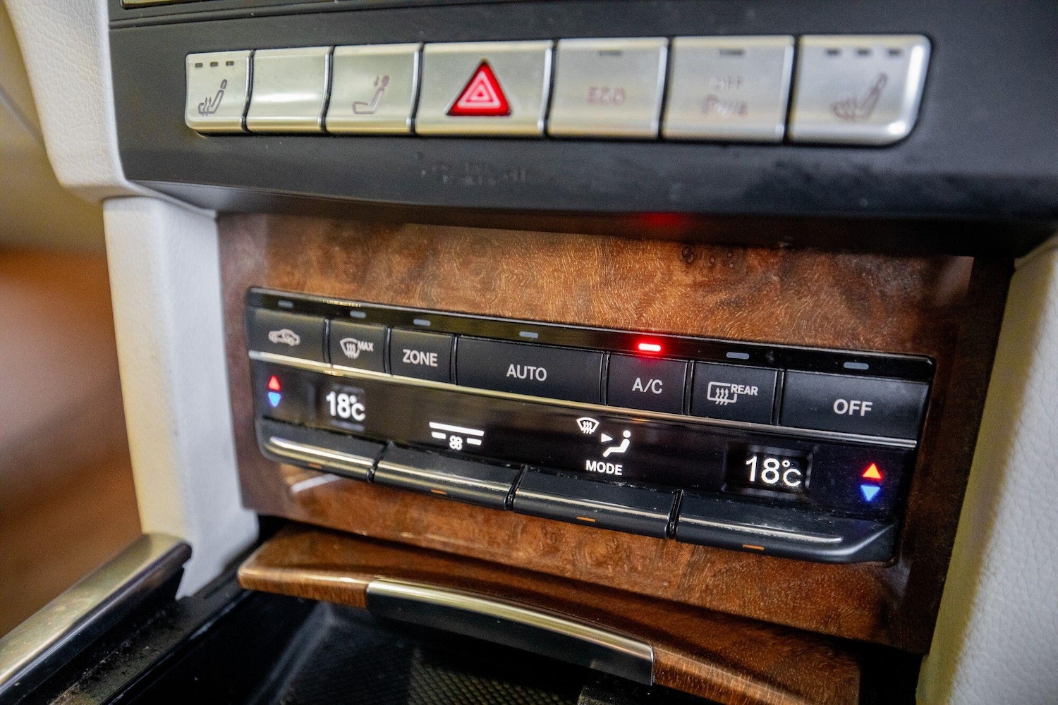 Used Mercedes-Benz E Class 2013 for sale - 77143921: Photo 26