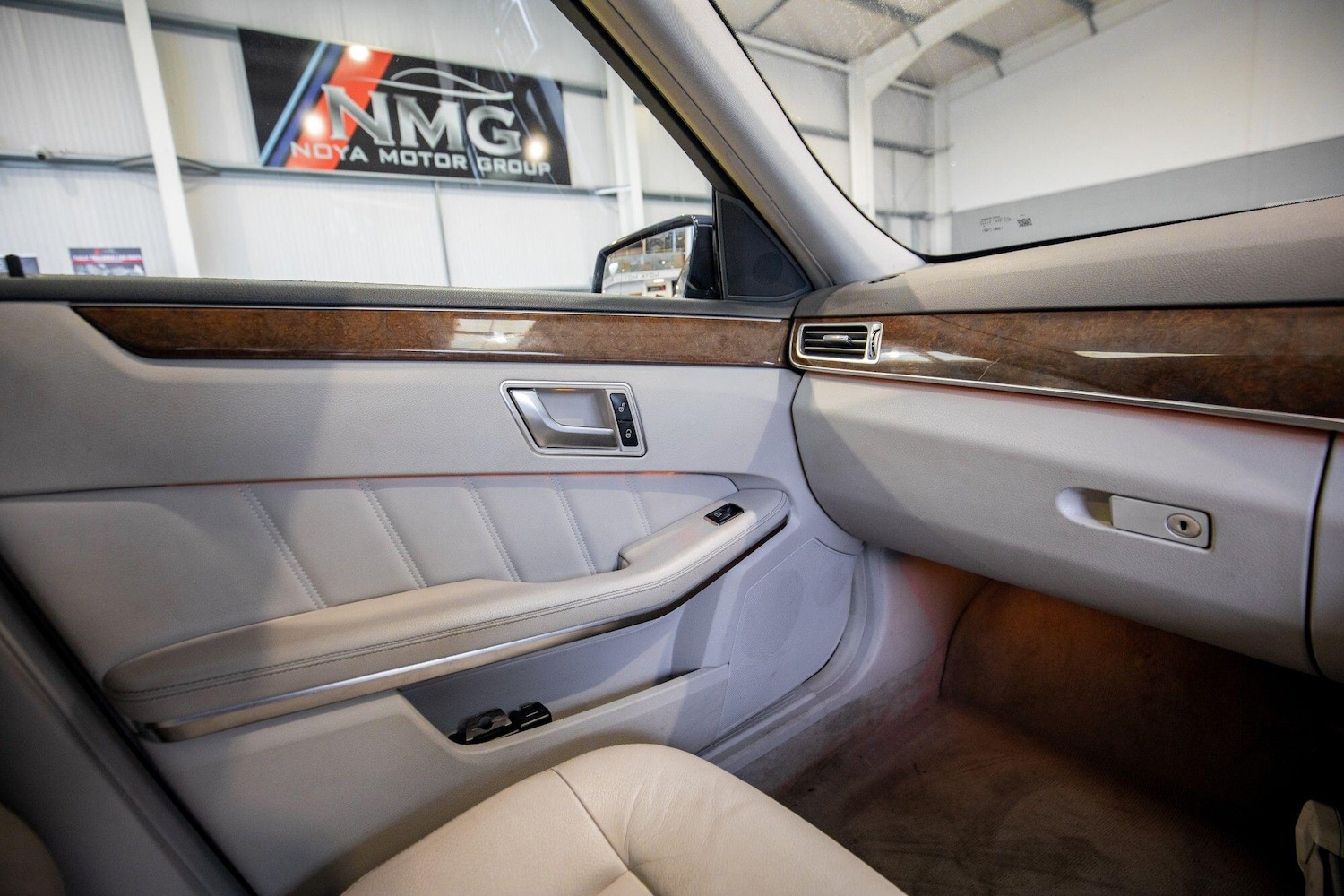 Used Mercedes-Benz E Class 2013 for sale - 77143921: Photo 36