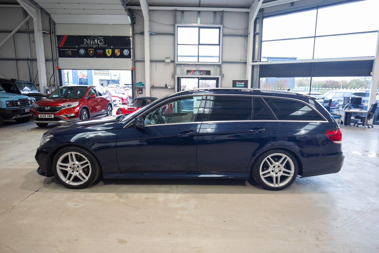 Used Mercedes-Benz E Class 2013 for sale - 77143921: Photo 40