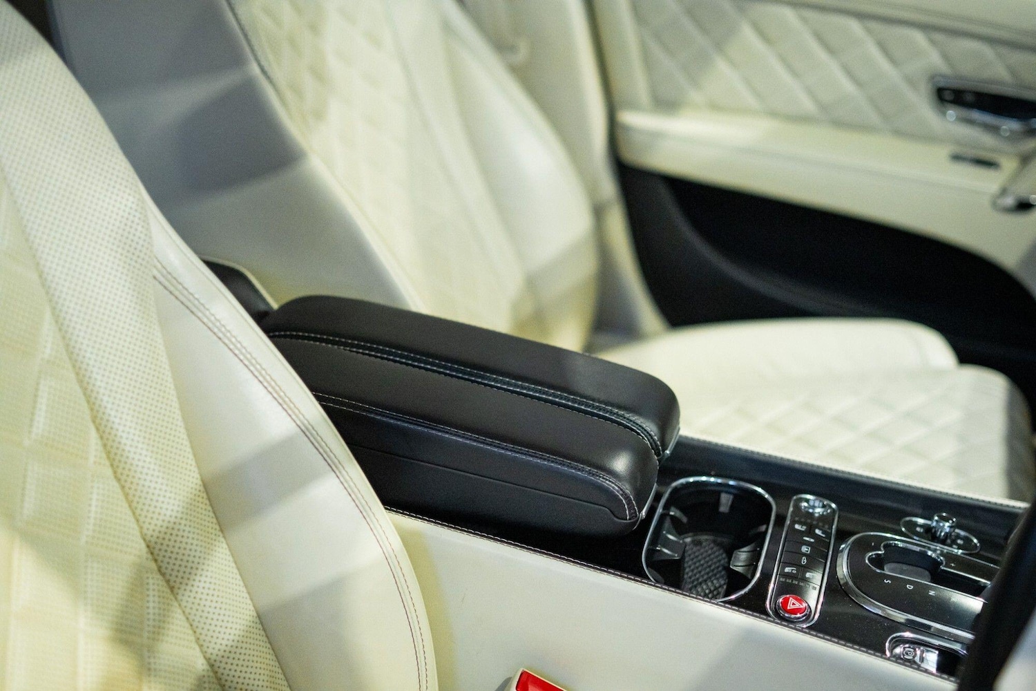 Used Bentley Flying Spur 2017 for sale - 77626068: Photo 17