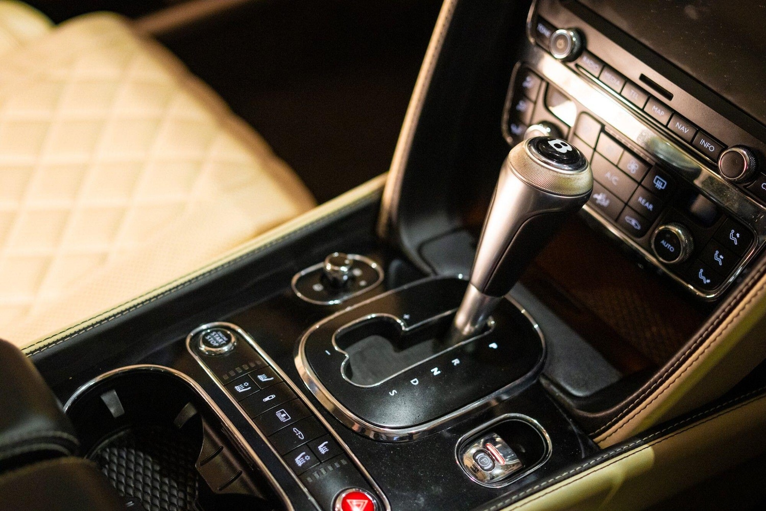 Used Bentley Flying Spur 2017 for sale - 77626068: Photo 37