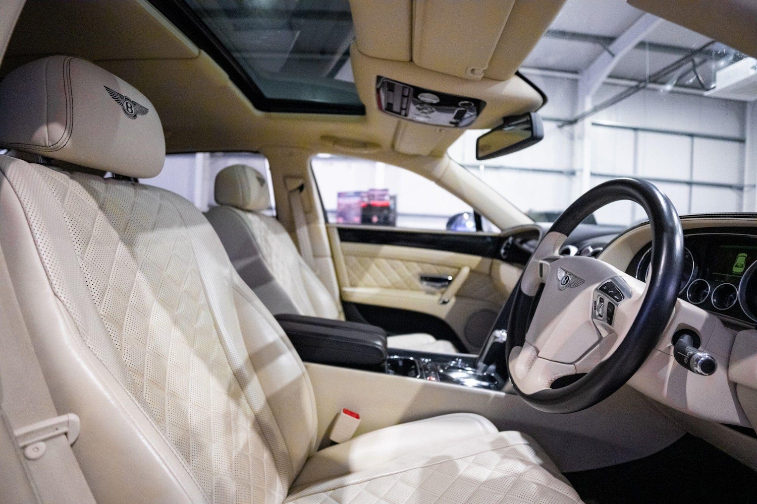 Used Bentley Flying Spur 2017 for sale - 77626068: Photo 44