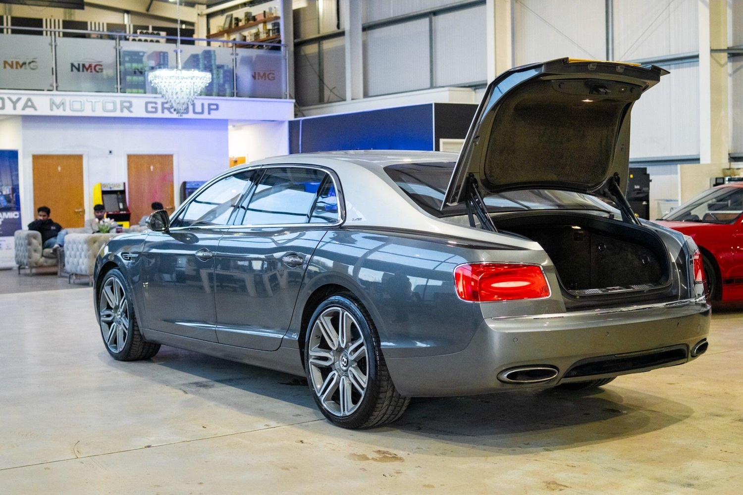 Used Bentley Flying Spur 2017 for sale - 77626068: Photo 52