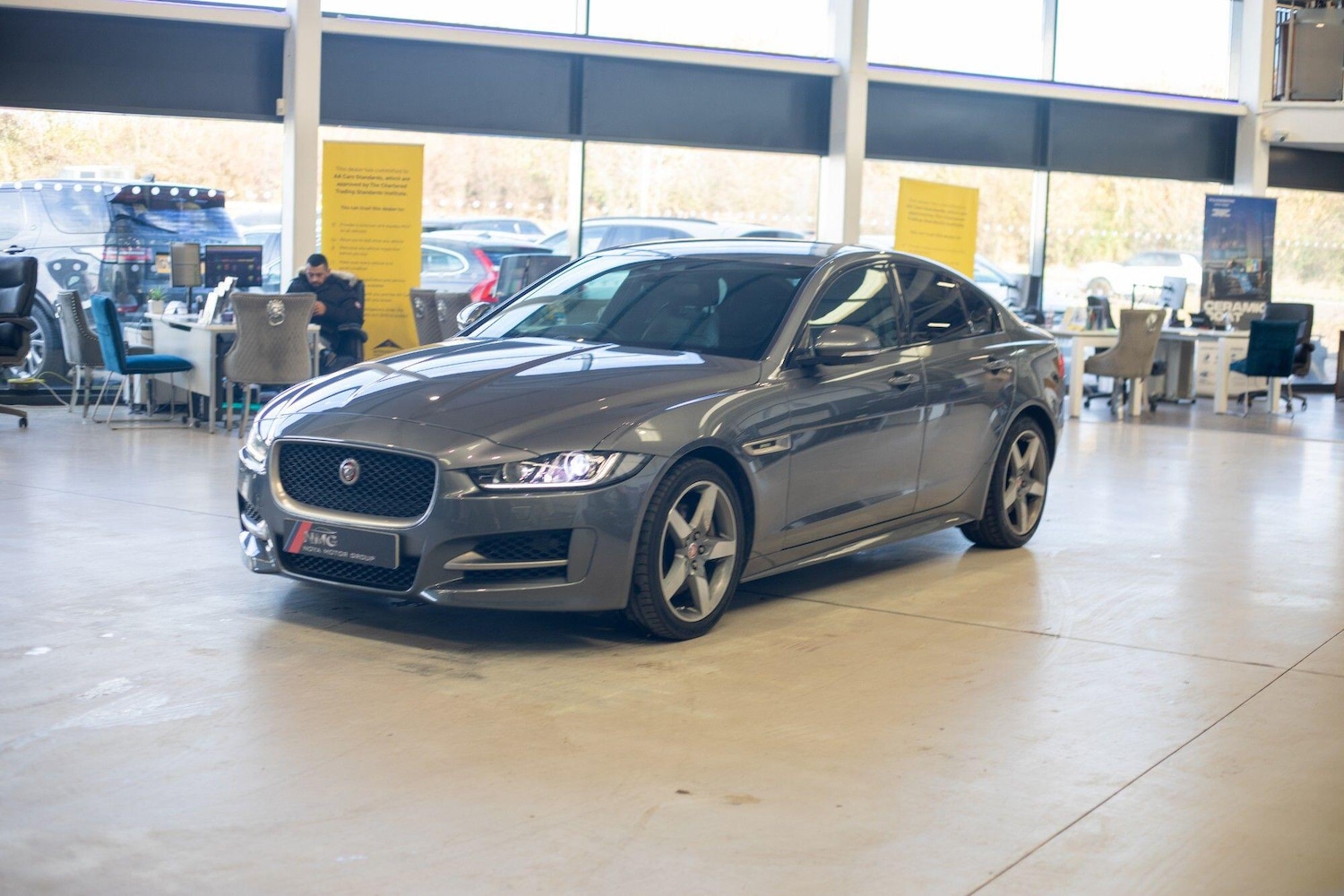 Used Jaguar XE 2016 for sale - 77215431: Photo 10