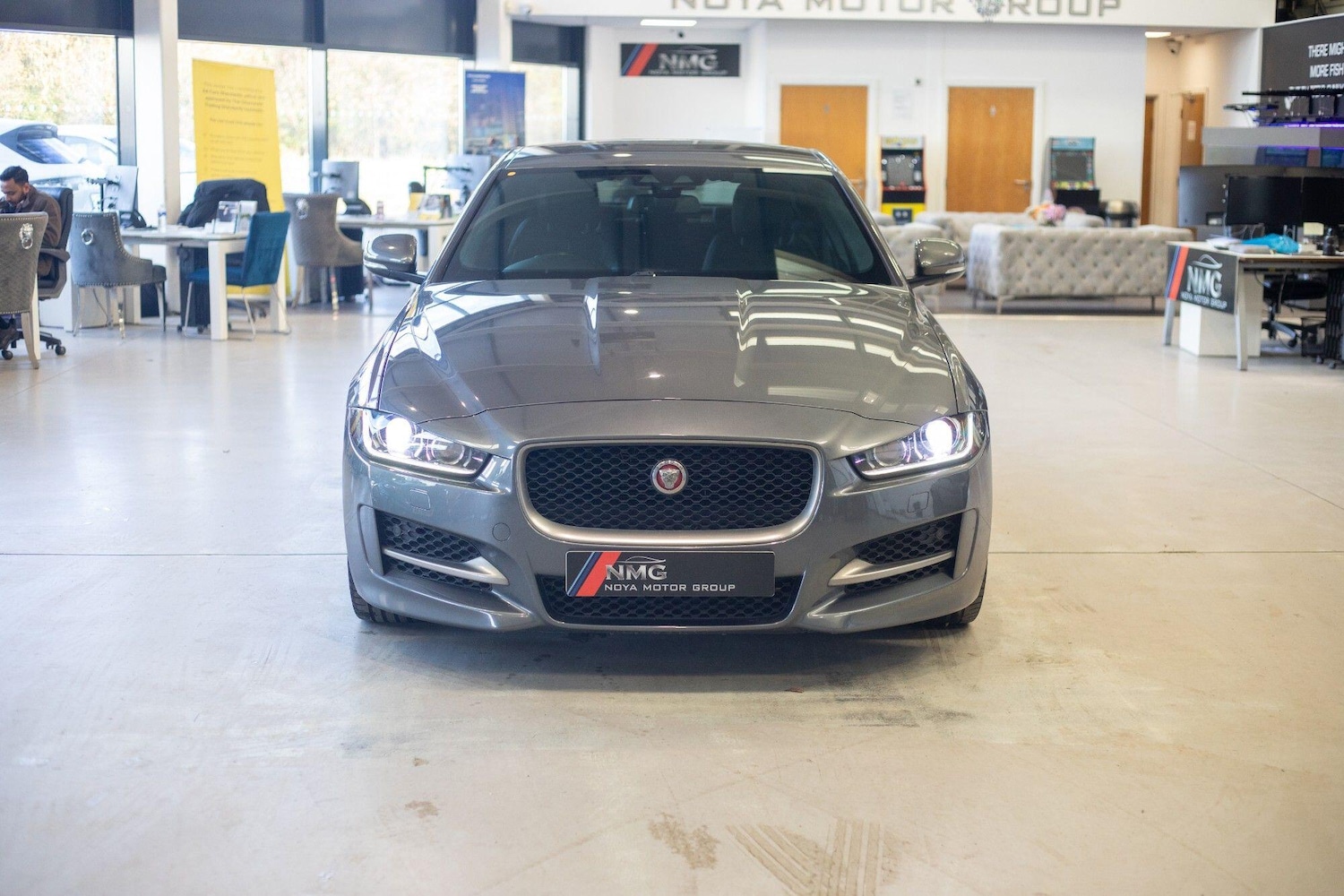 Used Jaguar XE 2016 for sale - 77215431: Photo 9