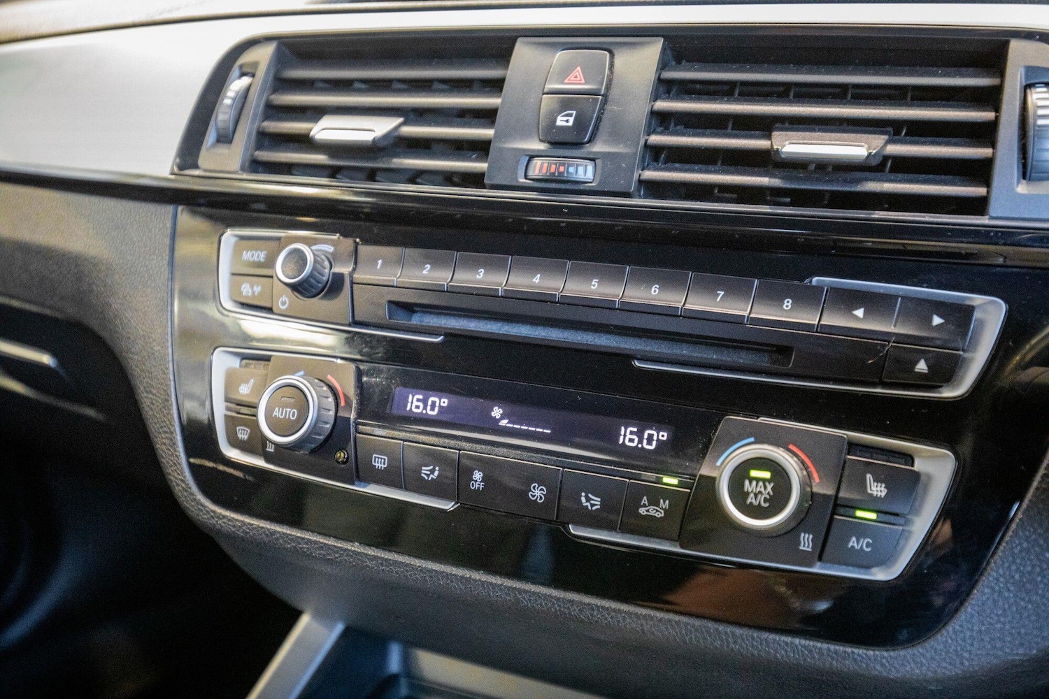 Used BMW 1 Series 2018 for sale - 76856047: Photo 28