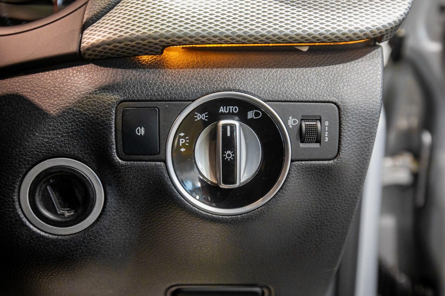 Used Mercedes-Benz B Class 2015 for sale - 77279592: Photo 17