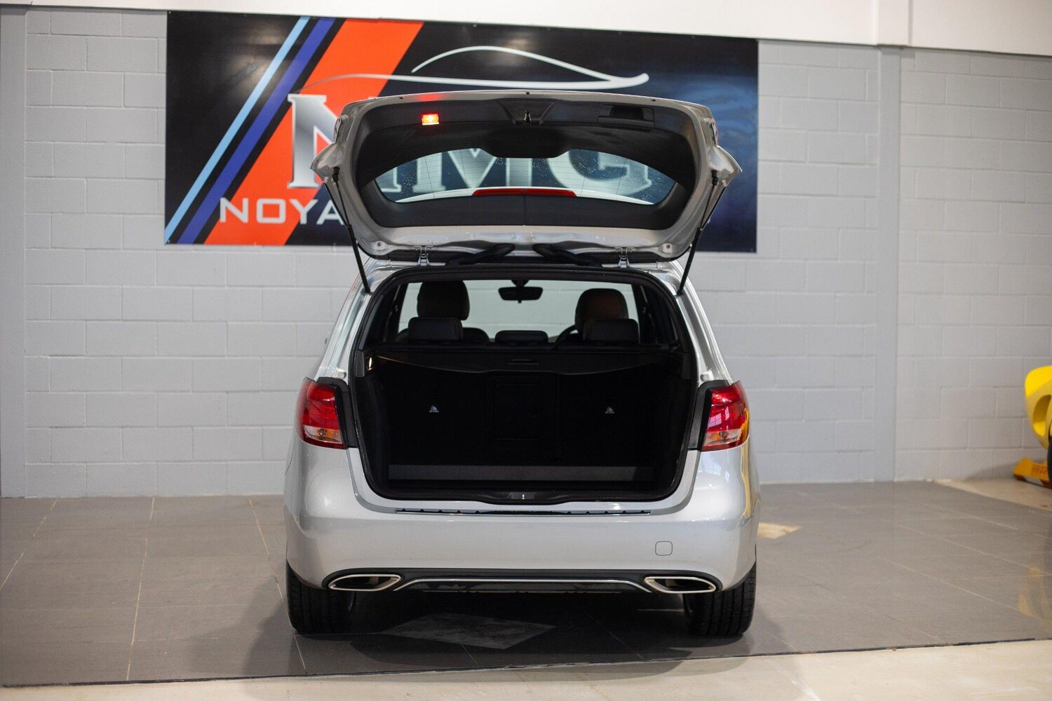 Used Mercedes-Benz B Class 2015 for sale - 77279592: Photo 38