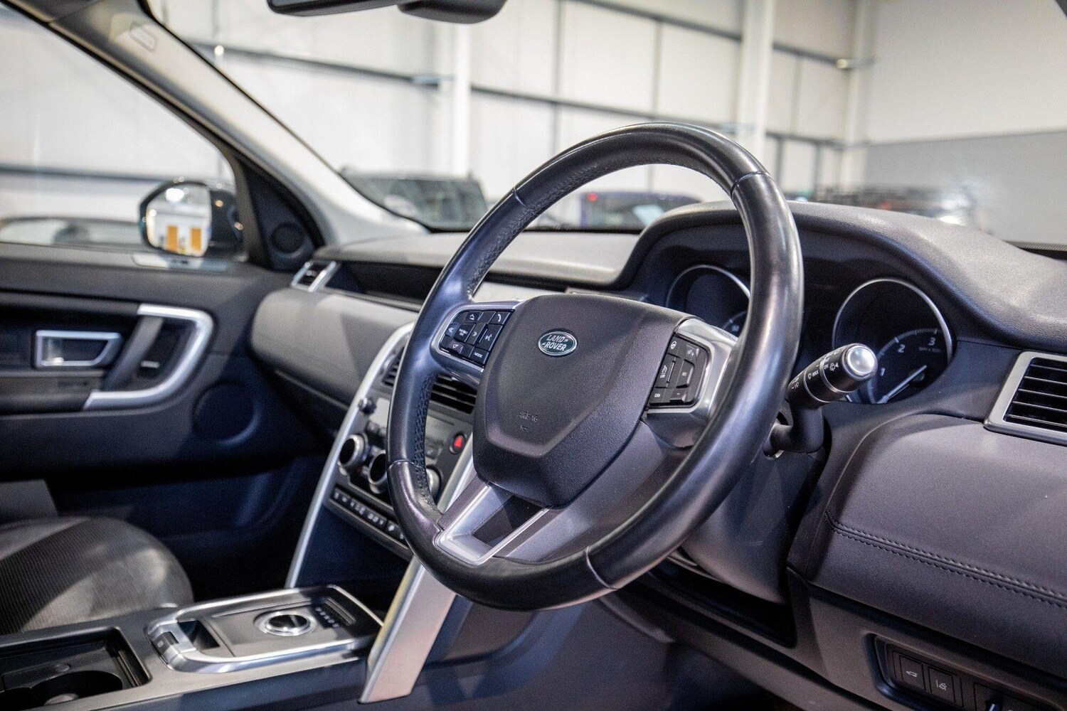 Used Land Rover Discovery Sport 2018 for sale - 77908512: Photo 18