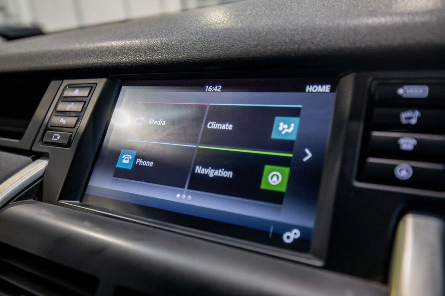 Used Land Rover Discovery Sport 2018 for sale - 77908512: Photo 25