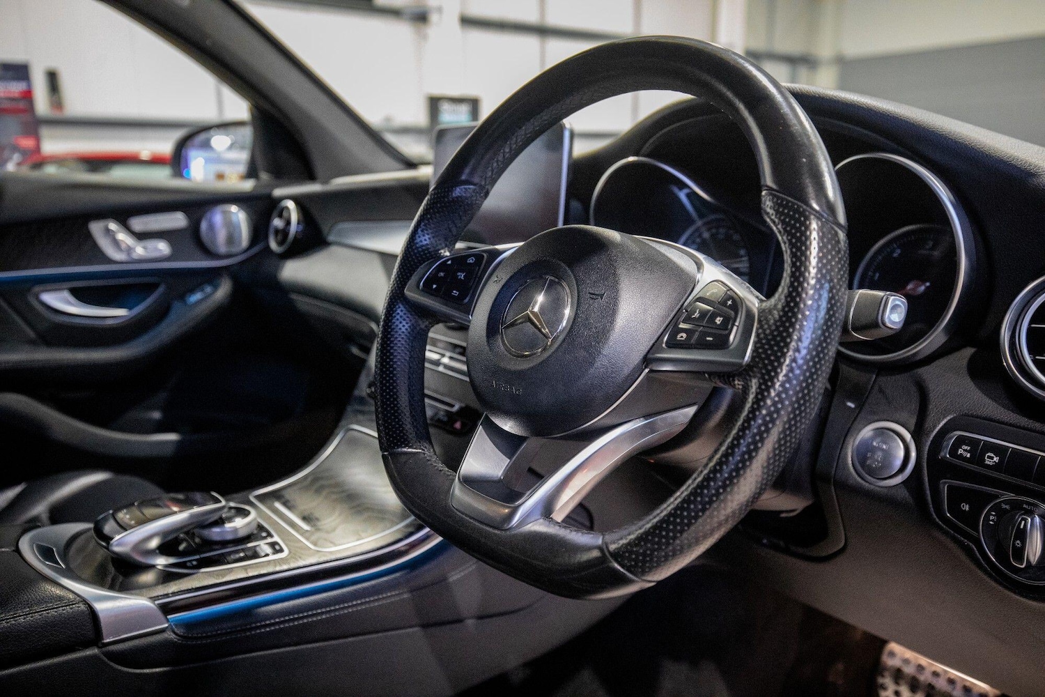 Used Mercedes-Benz GLC 2017 for sale - 77411099: Photo 19