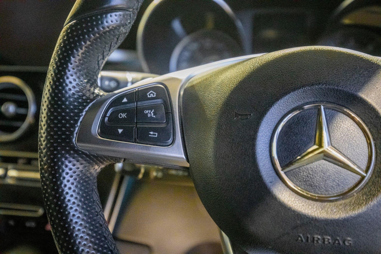 Used Mercedes-Benz GLC 2017 for sale - 77411099: Photo 23