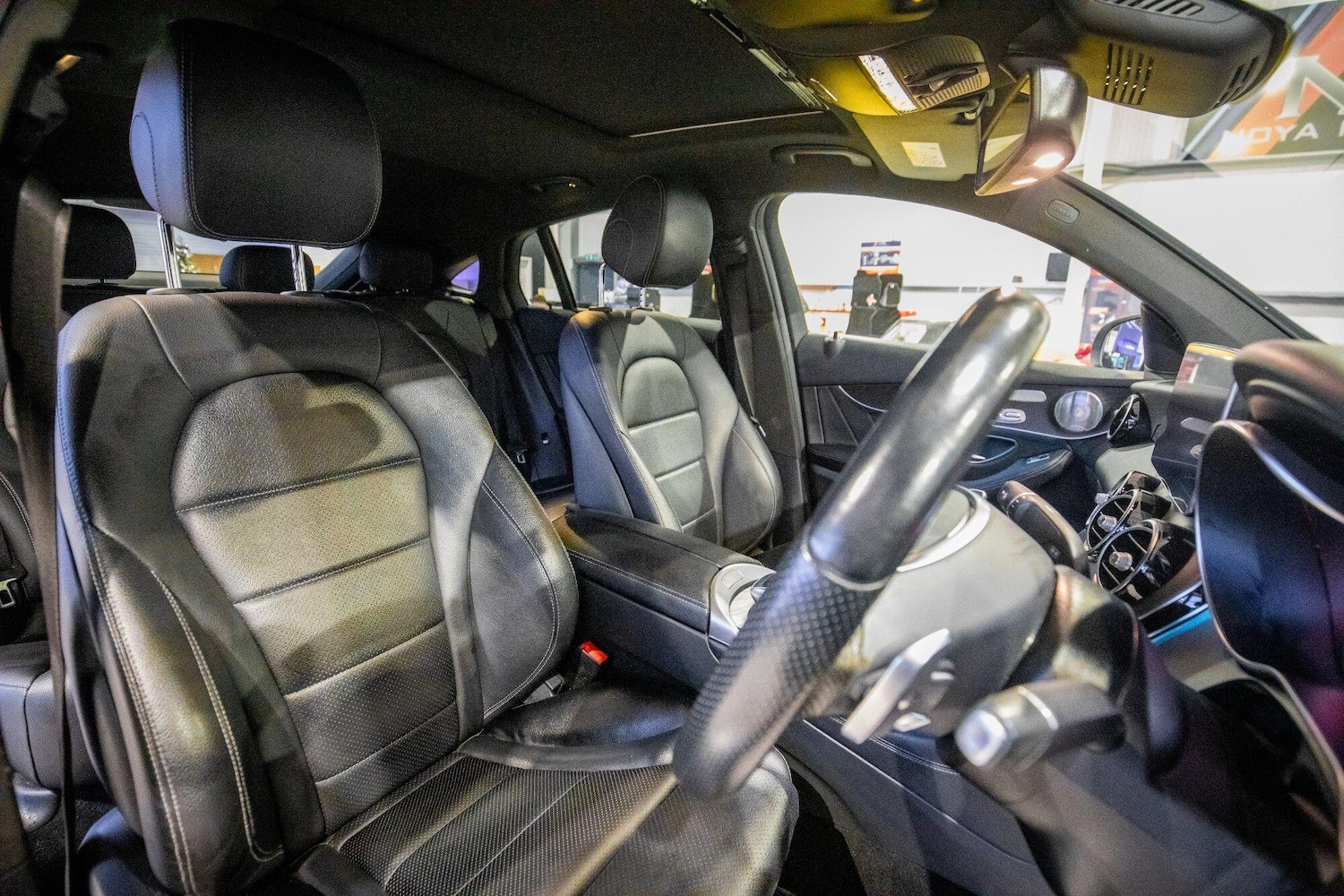 Used Mercedes-Benz GLC 2017 for sale - 77411099: Photo 3