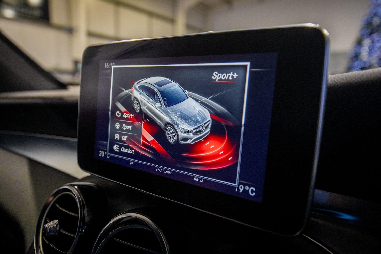 Used Mercedes-Benz GLC 2017 for sale - 77411099: Photo 31