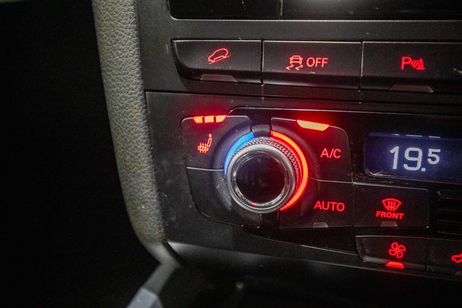 Used Audi Q5 2016 for sale - 77216109: Photo 28