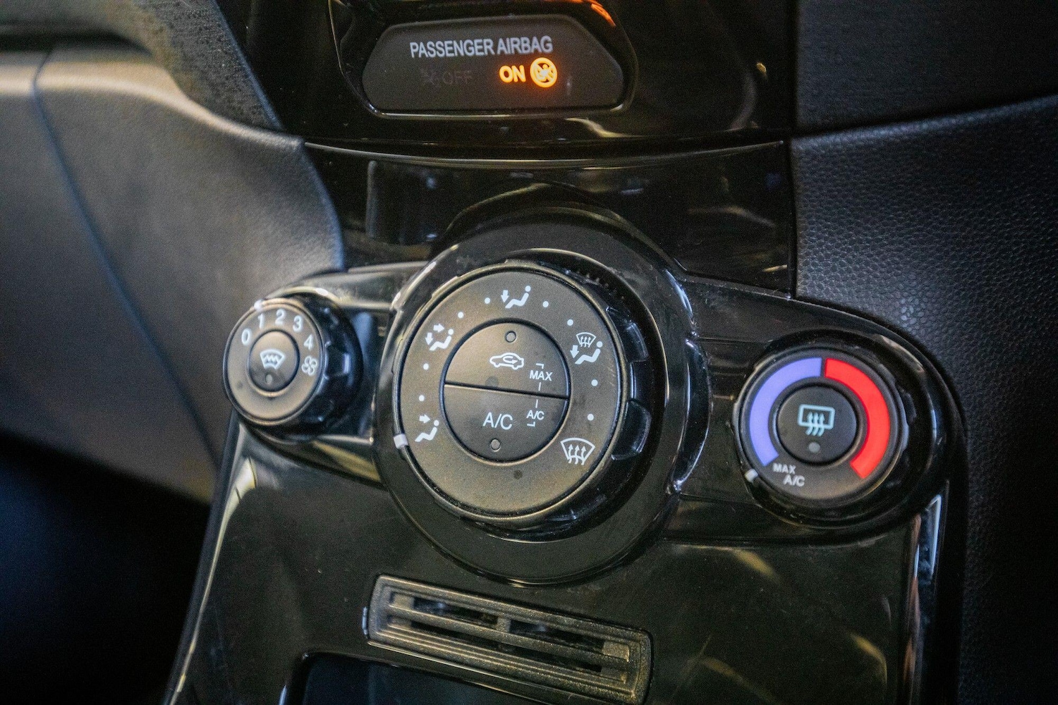 Used Ford Fiesta for sale - 76823938: Photo 26