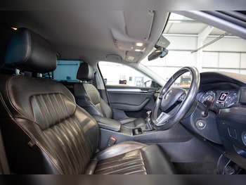 Used Skoda Superb 2018 for sale - 78287464: Photo