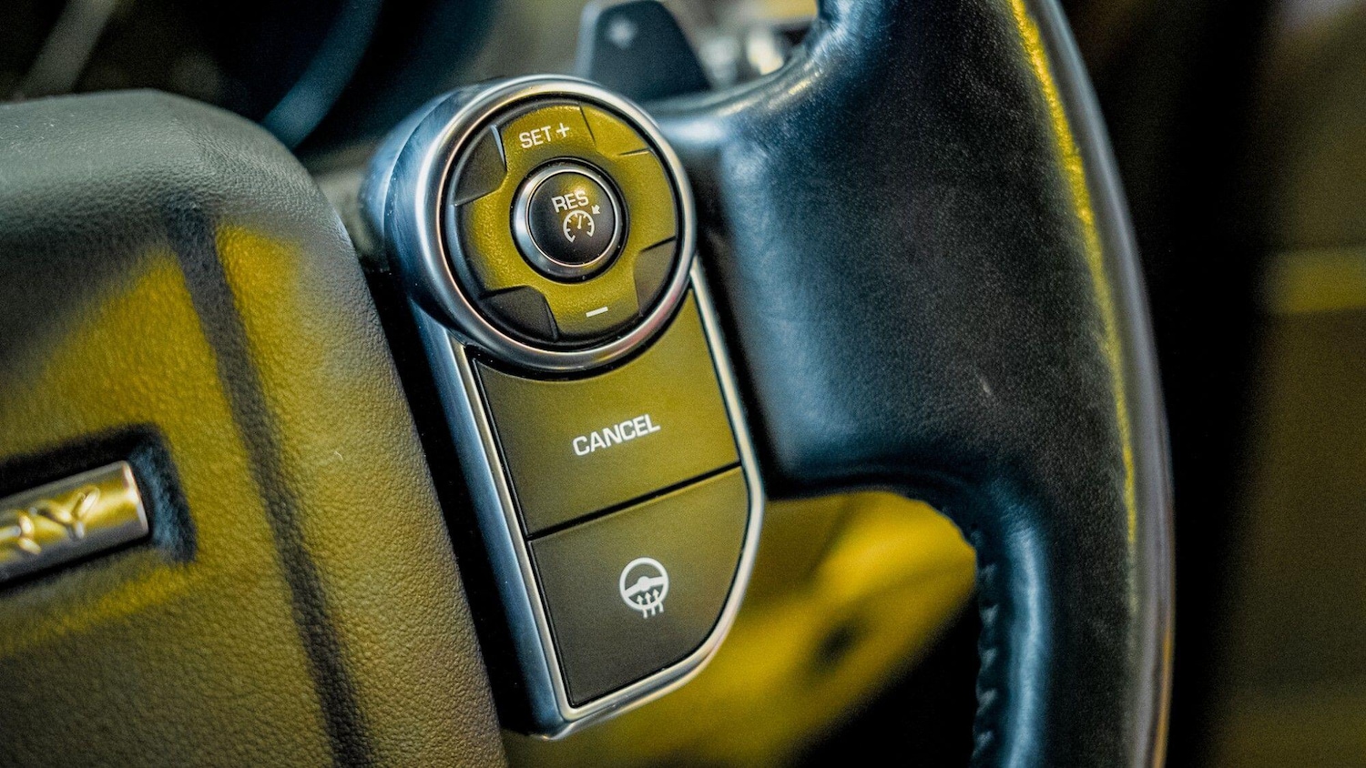 Used Land Rover Discovery 2017 for sale - 77970449: Photo 15