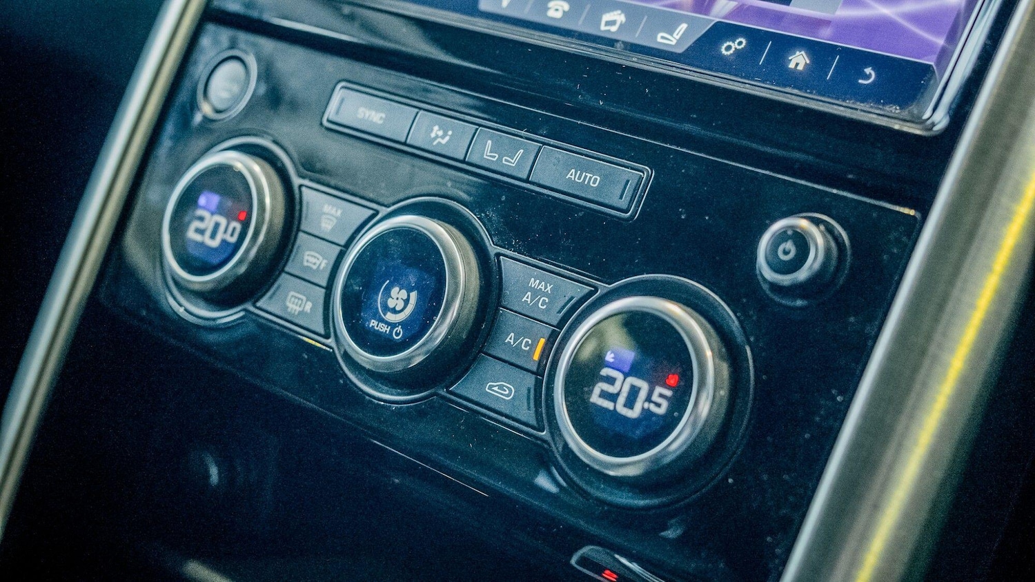 Used Land Rover Discovery 2017 for sale - 77970449: Photo 17