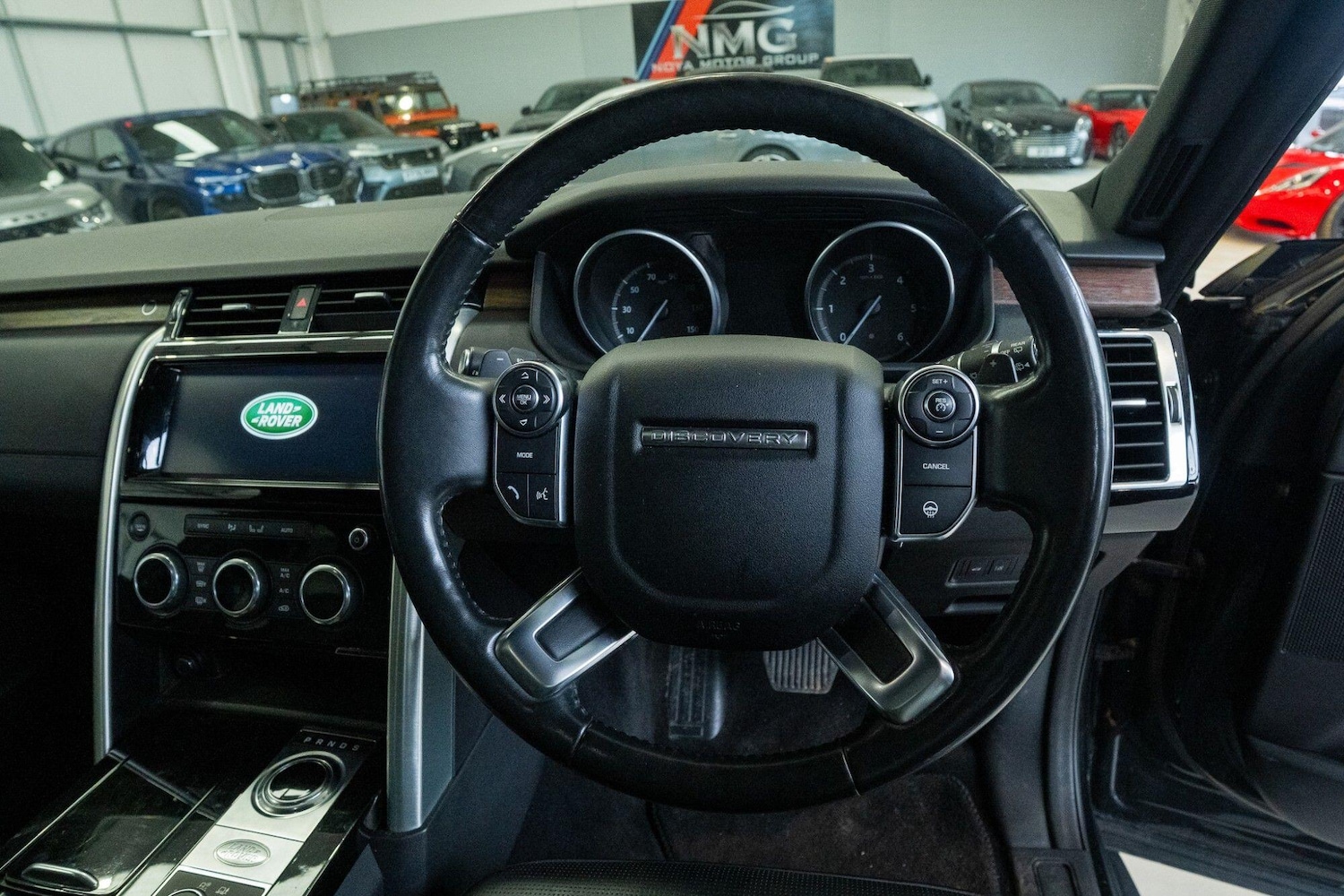 Used Land Rover Discovery 2017 for sale - 77970449: Photo 26