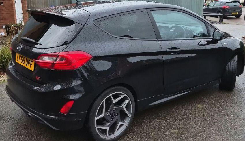 Used Ford Fiesta 2018 for sale - 77598379: Photo 2