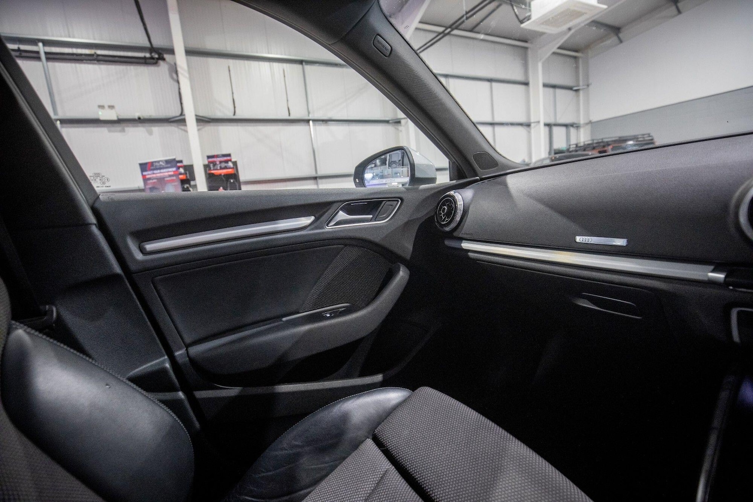 Used Audi A3 2017 for sale - 77454927: Photo 32