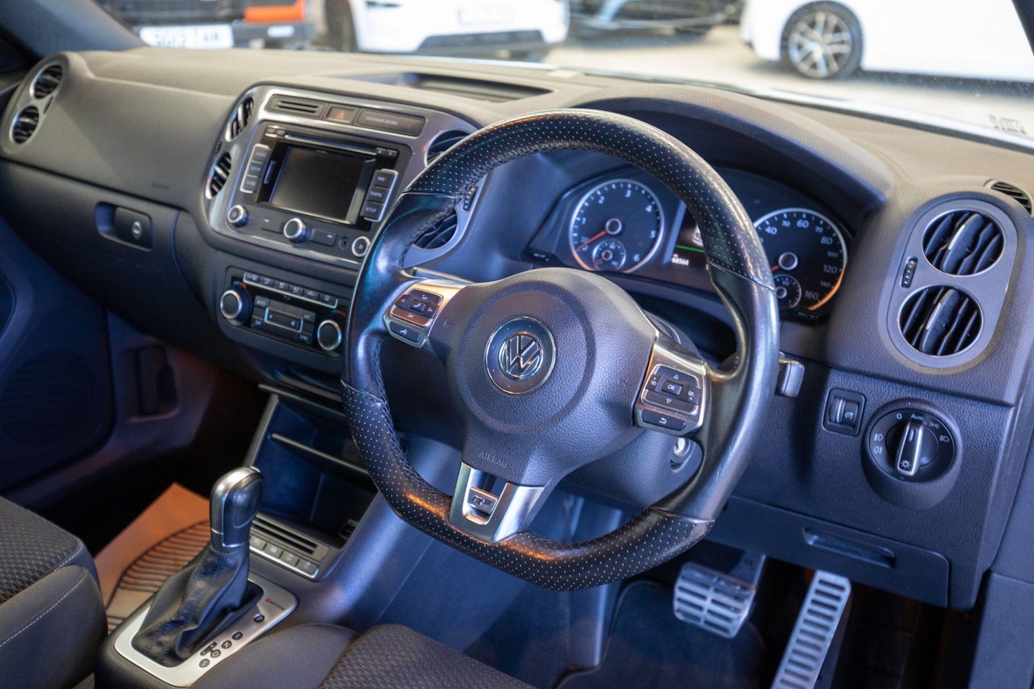 Used Volkswagen Tiguan for sale - 78058628: Photo 2