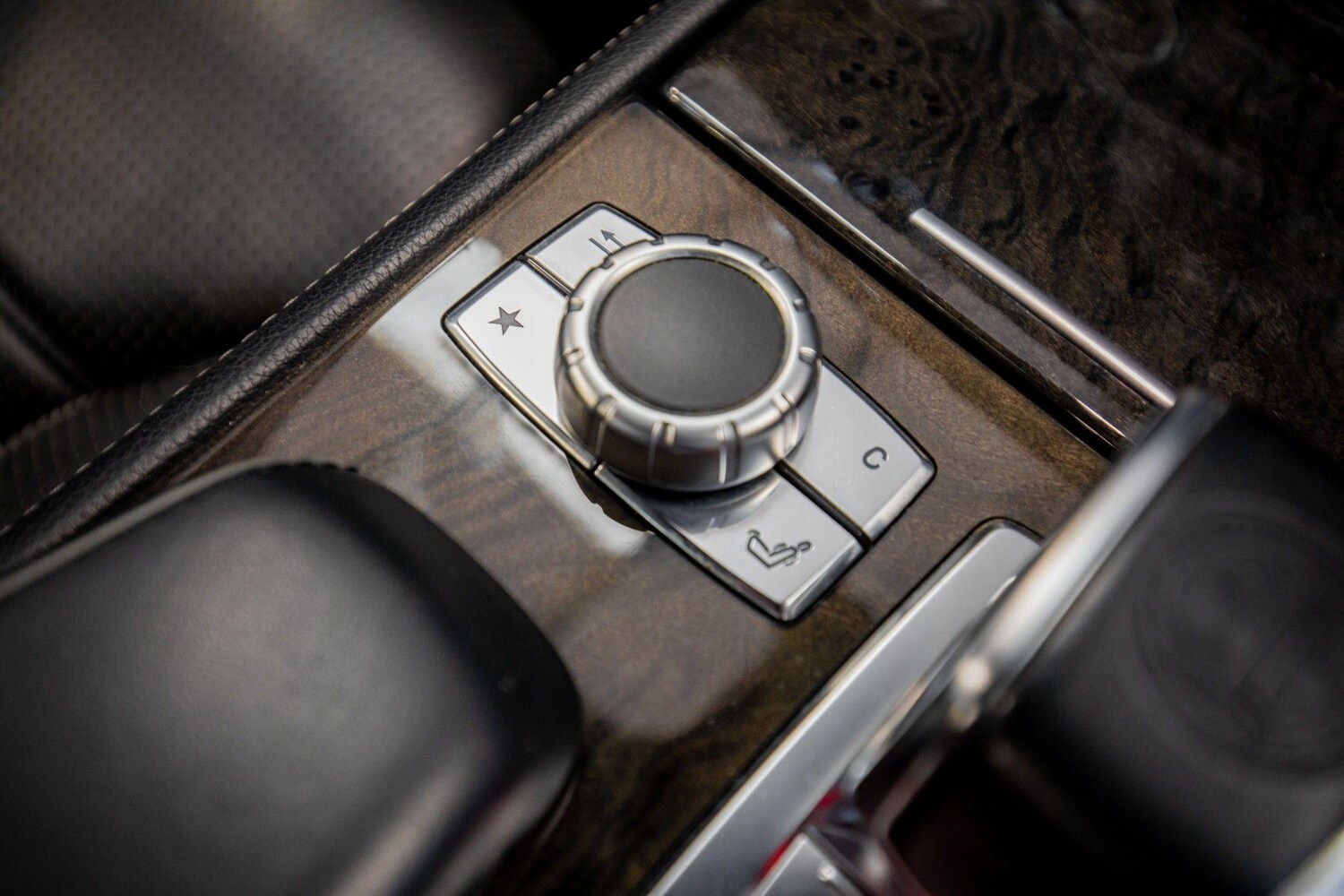 Used Mercedes-Benz SL for sale - 78127829: Photo 35