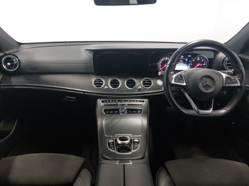 Used Mercedes-Benz E Class 2018 for sale - 77736637: Photo 2