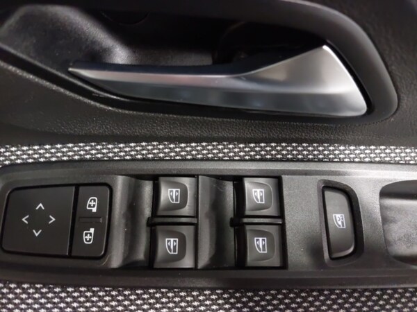 Used Dacia Sandero Stepway 2021 for sale - 76058853: Photo 12