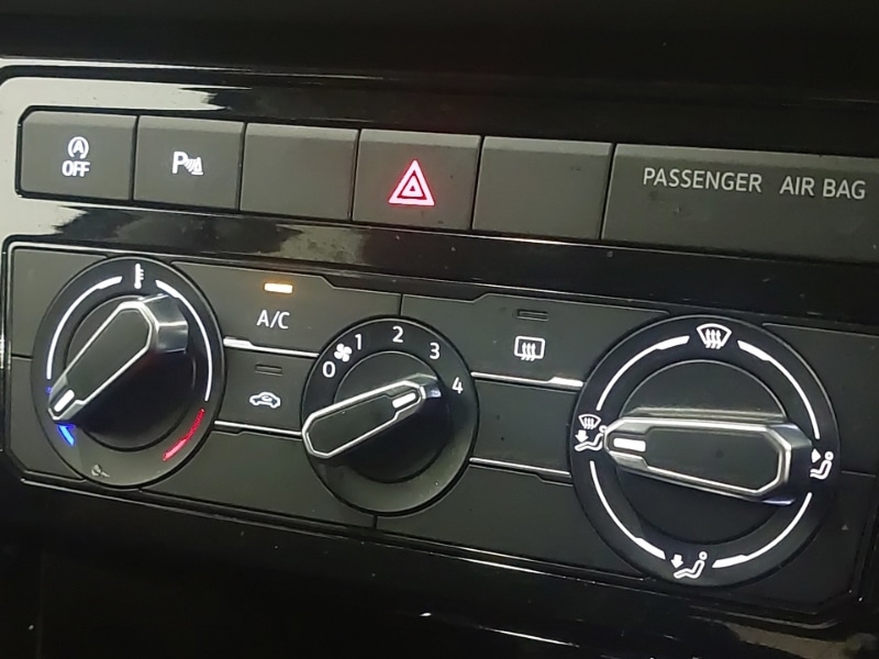 Used Volkswagen T-Cross 2023 for sale - 76258154: Photo 16