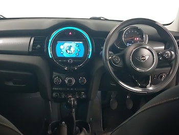 Used MINI Cooper 2019 for sale - 77722202: Photo