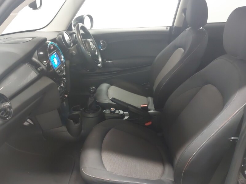 Used MINI Hatch 2019 for sale - 77722202: Photo 5