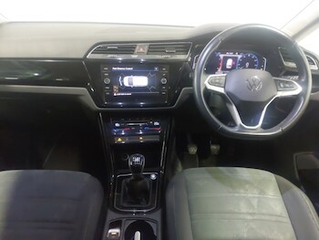 Used Volkswagen Touran 2023 for sale - 78113767: Photo