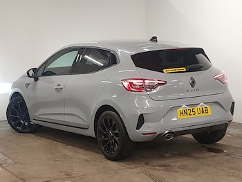 Used Renault Clio 2025 for sale - 77656885: Photo