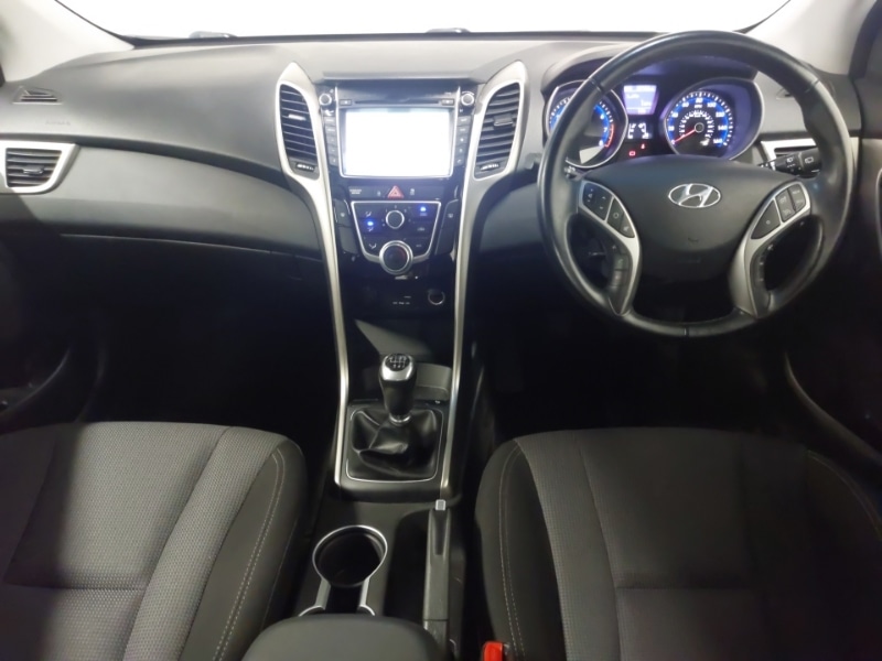 Used Hyundai i30 2016 for sale - 76471637: Photo 2