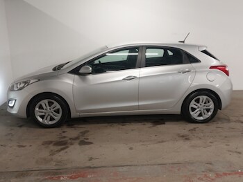 Used Hyundai i30 2016 for sale - 76471637: Photo