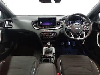 Used Kia XCeed 2023 for sale - 78634682: Photo