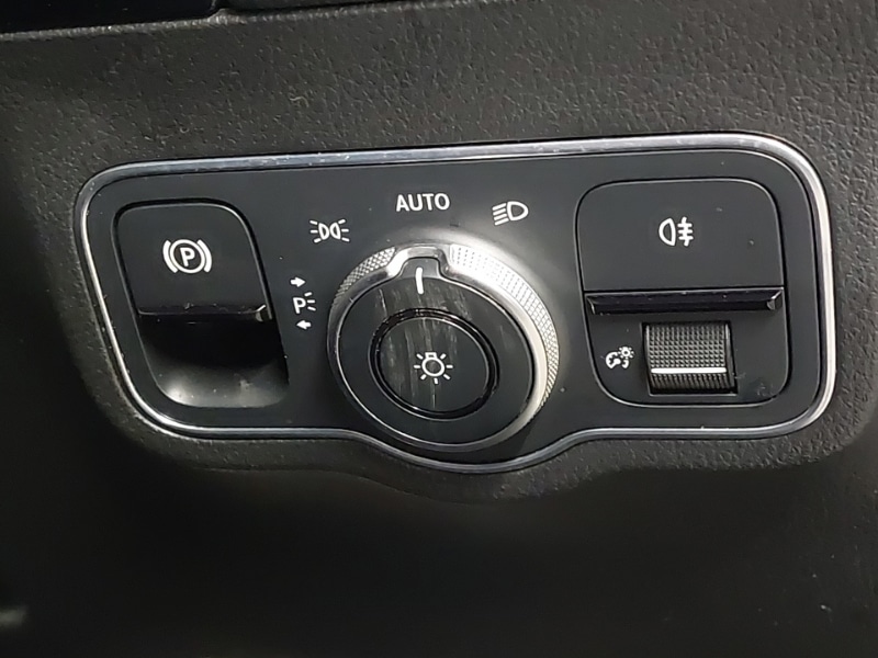 Used Mercedes-Benz GLA 2020 for sale - 77329968: Photo 12