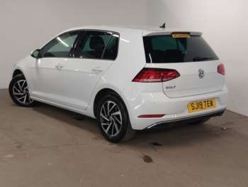Used Volkswagen Golf 2019 for sale - 74532256: Photo